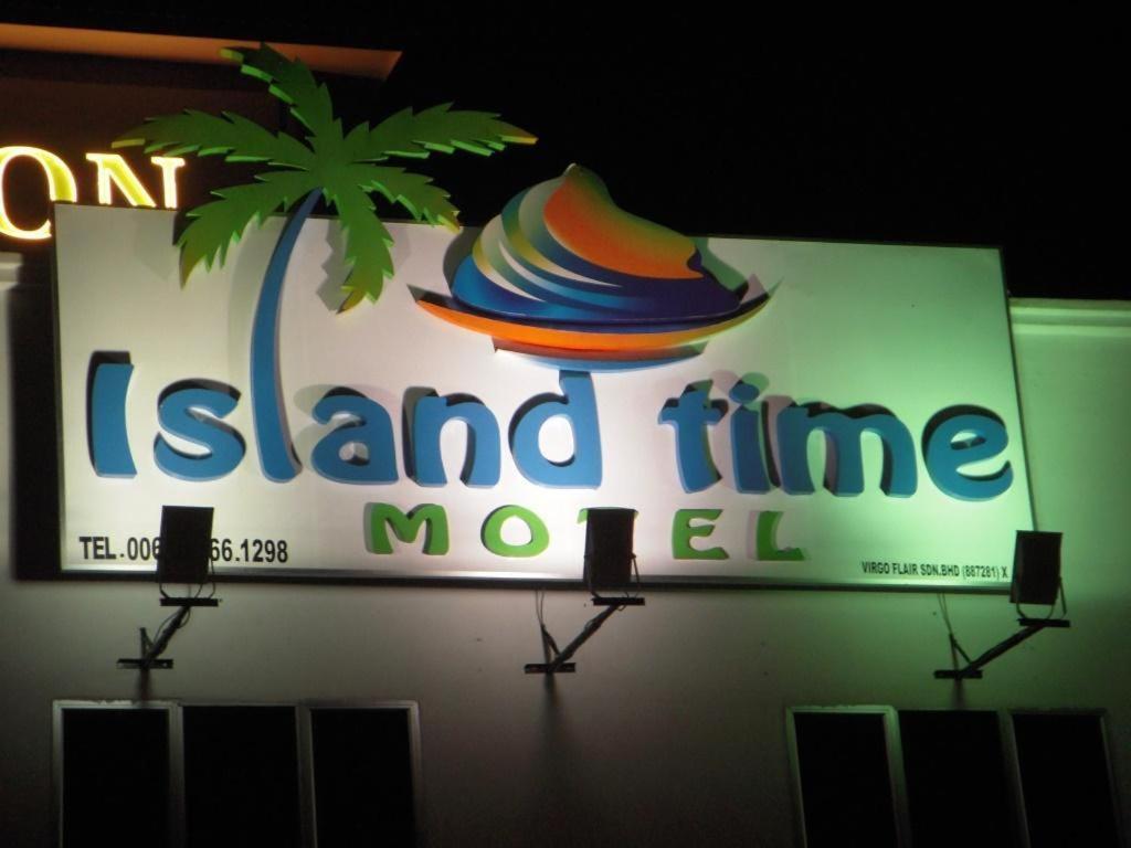 Island Time Motel Kuah Kültér fotó