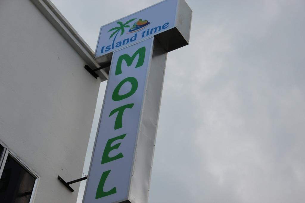 Island Time Motel Kuah Kültér fotó